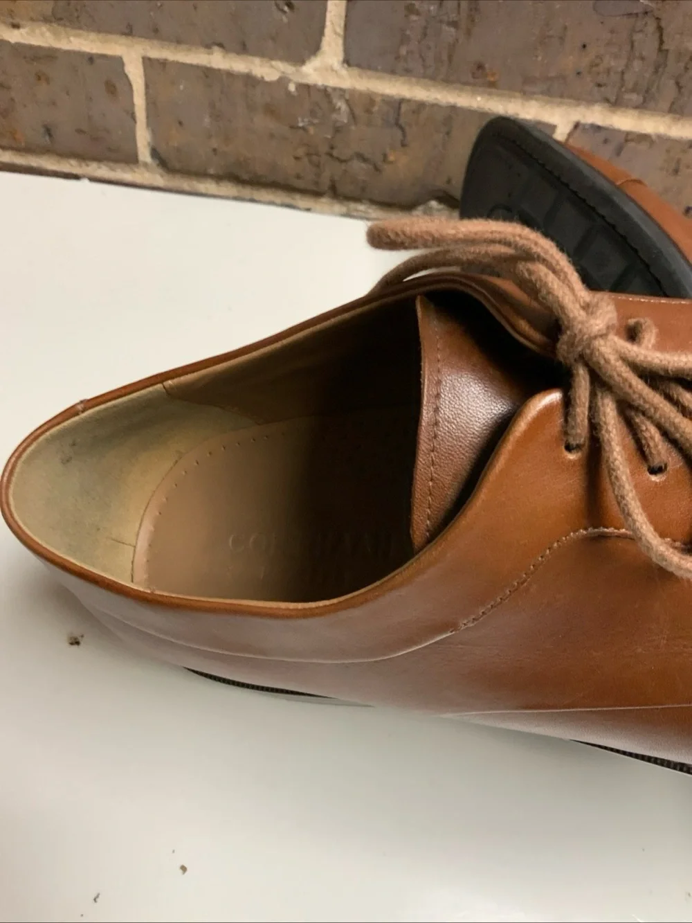 Men's Tan Leather Derby Dress Shoes - Sleek Cap-Toe Style